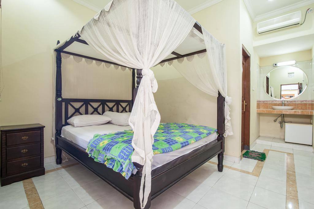 Lori Beach Inn Seminyak Rom bilde