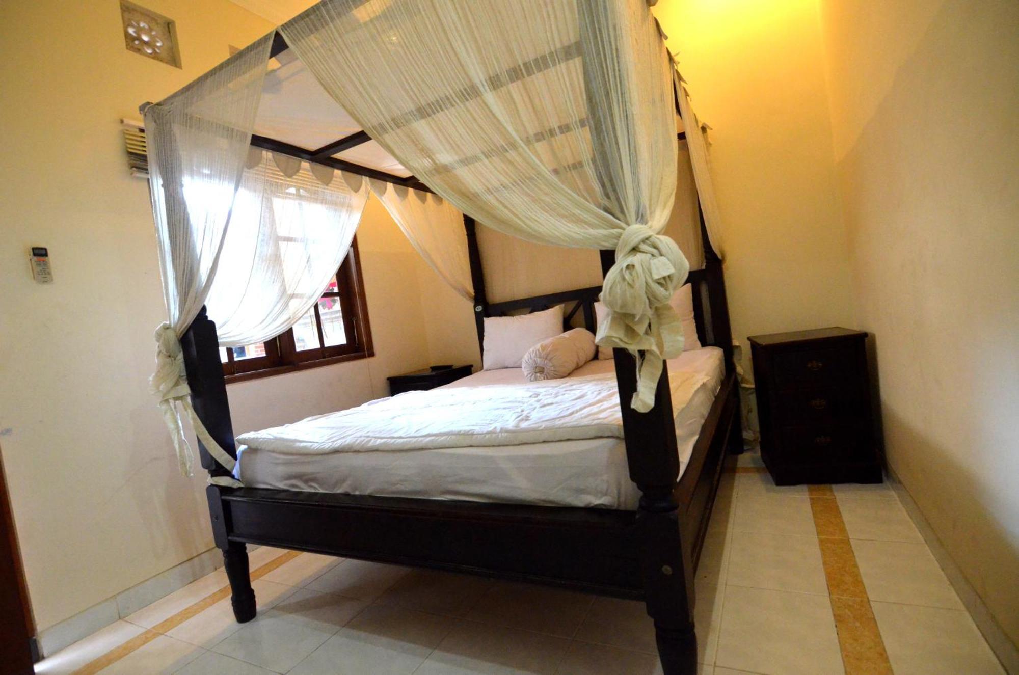 Lori Beach Inn Seminyak Eksteriør bilde