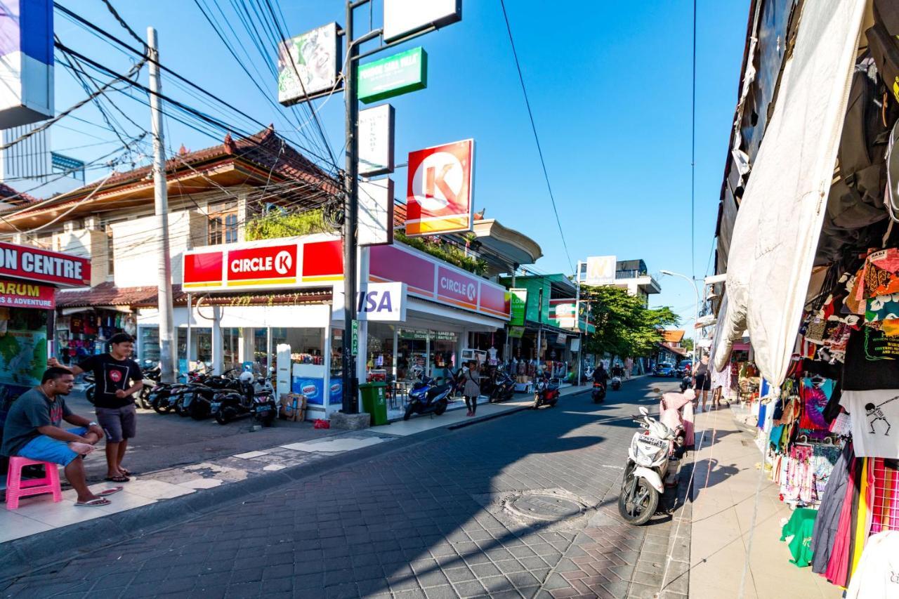 Lori Beach Inn Seminyak Eksteriør bilde